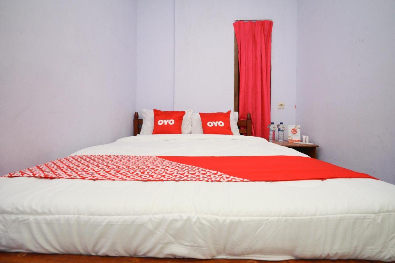 Oyo 2120 Pieter Homestay Bromo Probolinggo Exterior photo