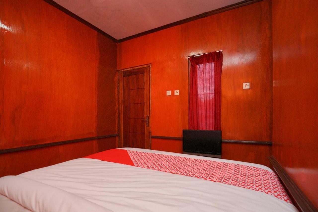 Oyo 2120 Pieter Homestay Bromo Probolinggo Exterior photo