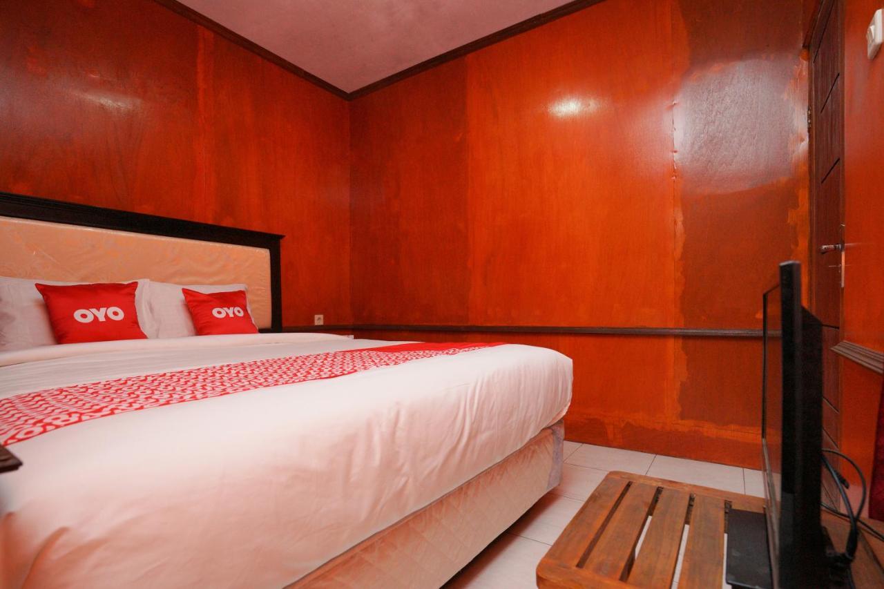 Oyo 2120 Pieter Homestay Bromo Probolinggo Exterior photo