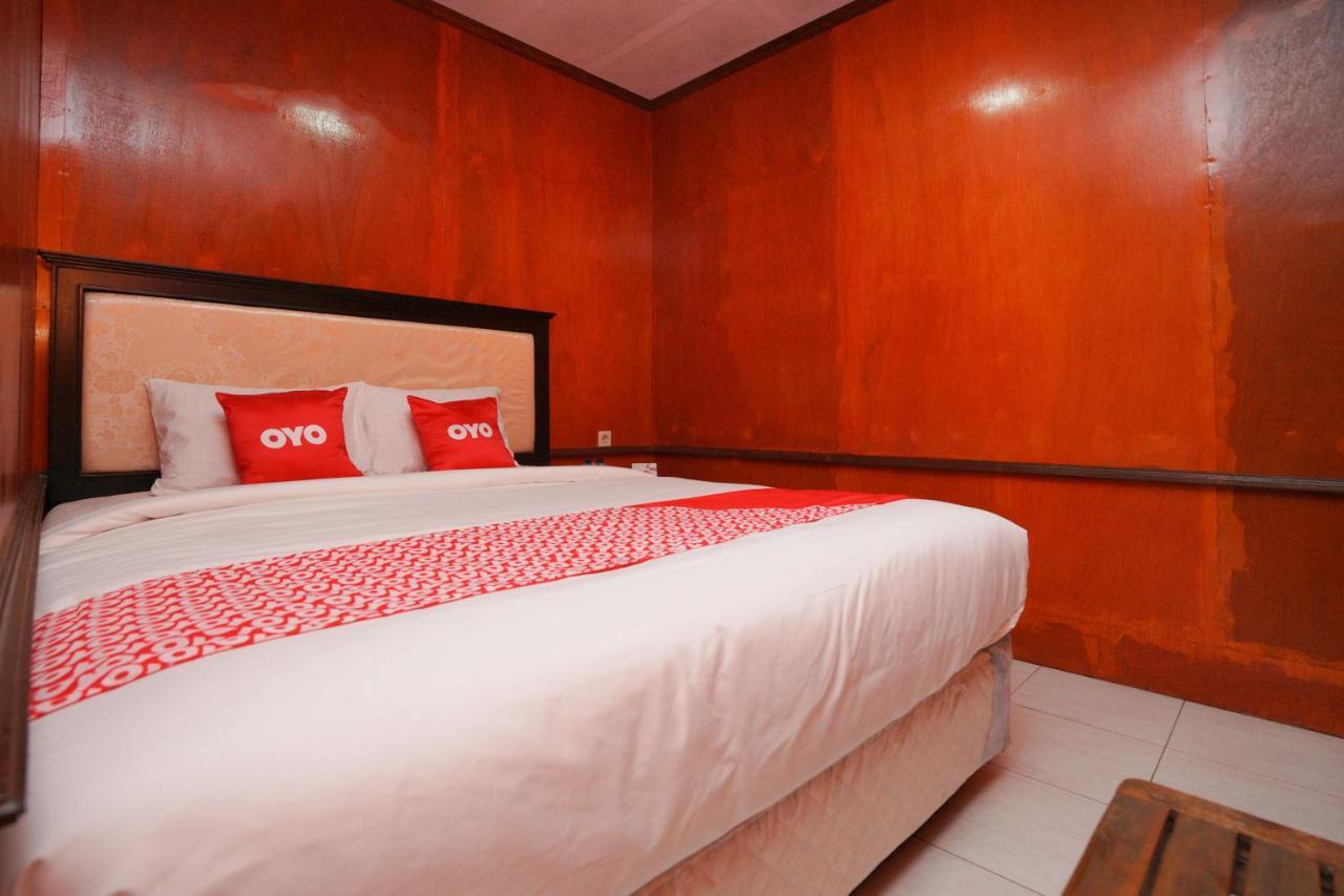 Oyo 2120 Pieter Homestay Bromo Probolinggo Exterior photo